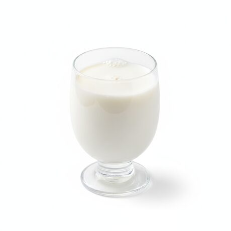 牛乳 (200ml)